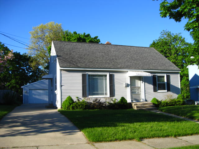 856 Canterbury Street S.W. Wyoming, Mi. 49509