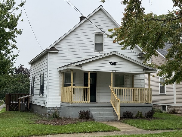 1454 Powers Avenue NW Grand Rapids, 49504